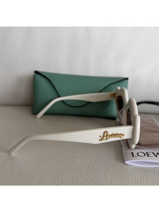NEW LOEWE LW40109U 21E Ivory/Brown 52-18-140 Sunglasses Authentic main image 5